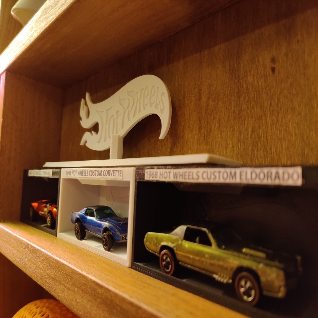 Archivo D Gratis Expositor Hot Wheels Con Ranura De S Lice O Led Y Bonus Modelo Para