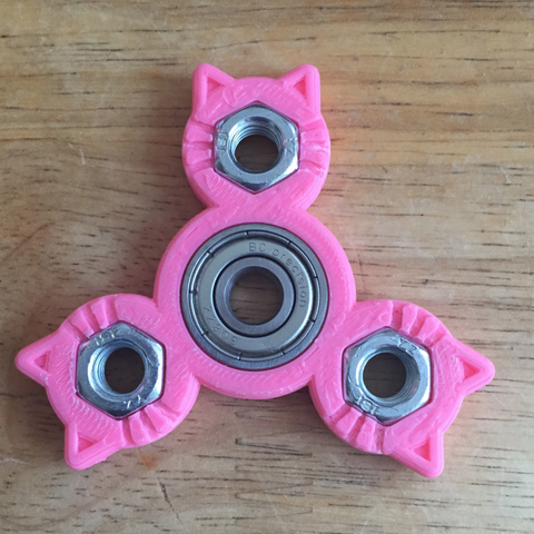 Triple Hex Nut Cat Spinner