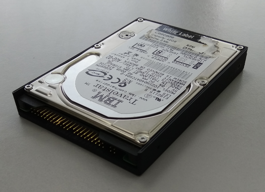 Free 3D file 3.5" hdd case・3D printing template to download・Cults