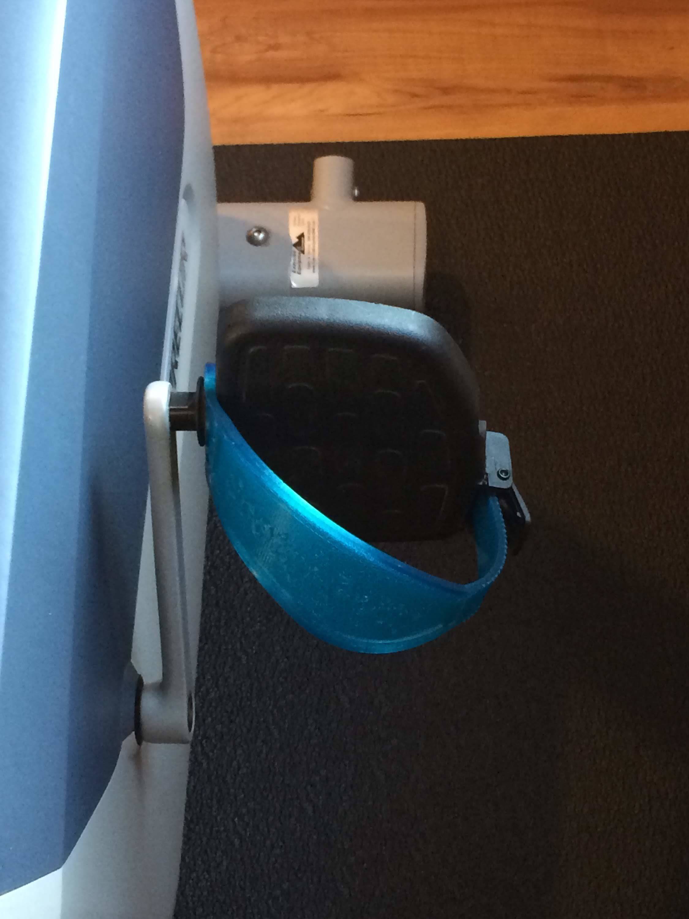 Free STL file Precor Exercise Bike Pedal Strap 👽・3D printing design to