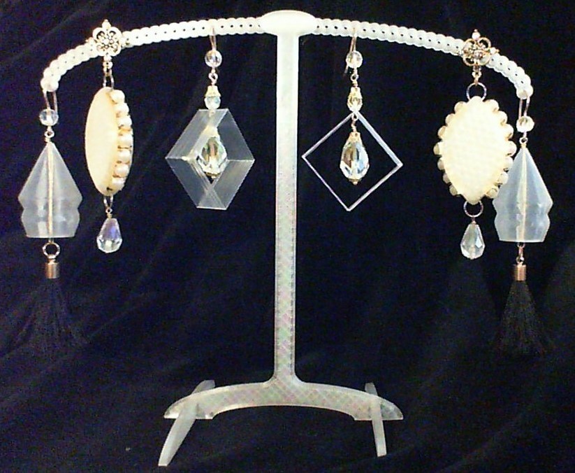 Présentoir Boucles D'oreilles Métal Noir - Lot De 3 Supports En T Avec Base Bois, Hauteurs 14,5/12,5/10 Cm
