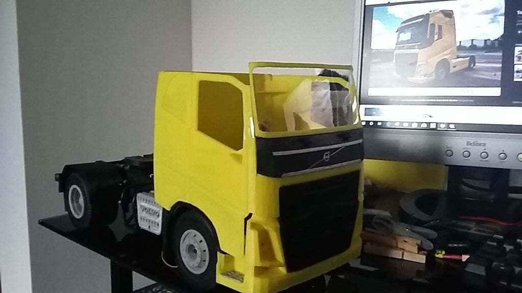 Soporte De Pared Para Coches Y Camiones RC | Impreso En 3D Con Material PLA | Universal, Color Negro, Escalas 1:10 Y 1:12