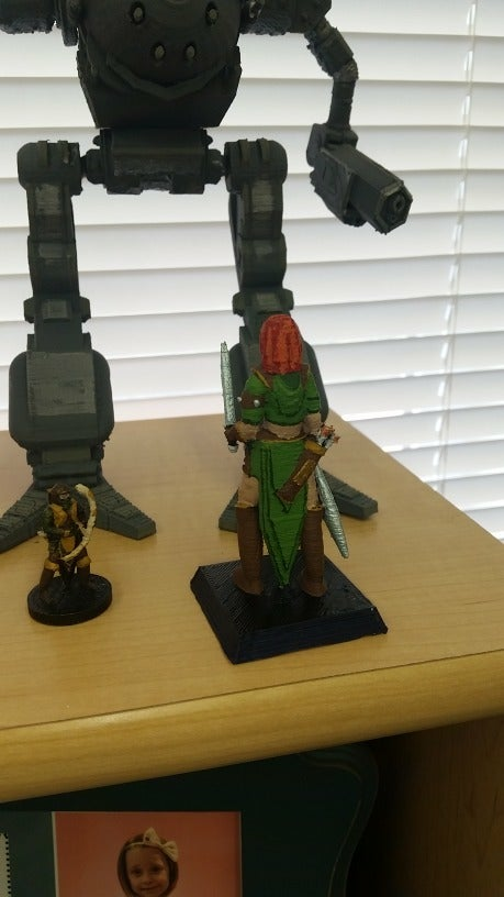Free STL file DnD Female Fighter ♀️・3D printing idea to download・Cults