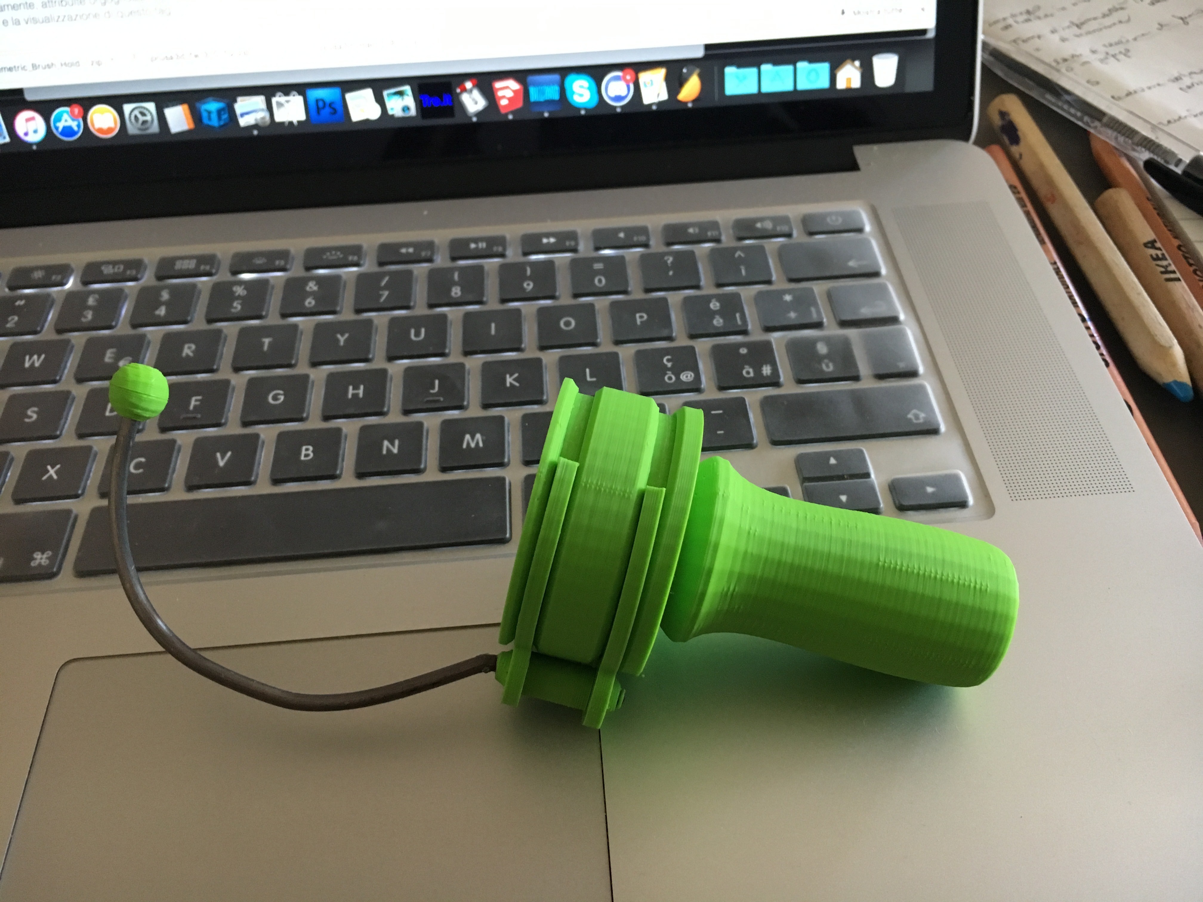 STL file miniature painting hand holder 🖼️・3D printer design to