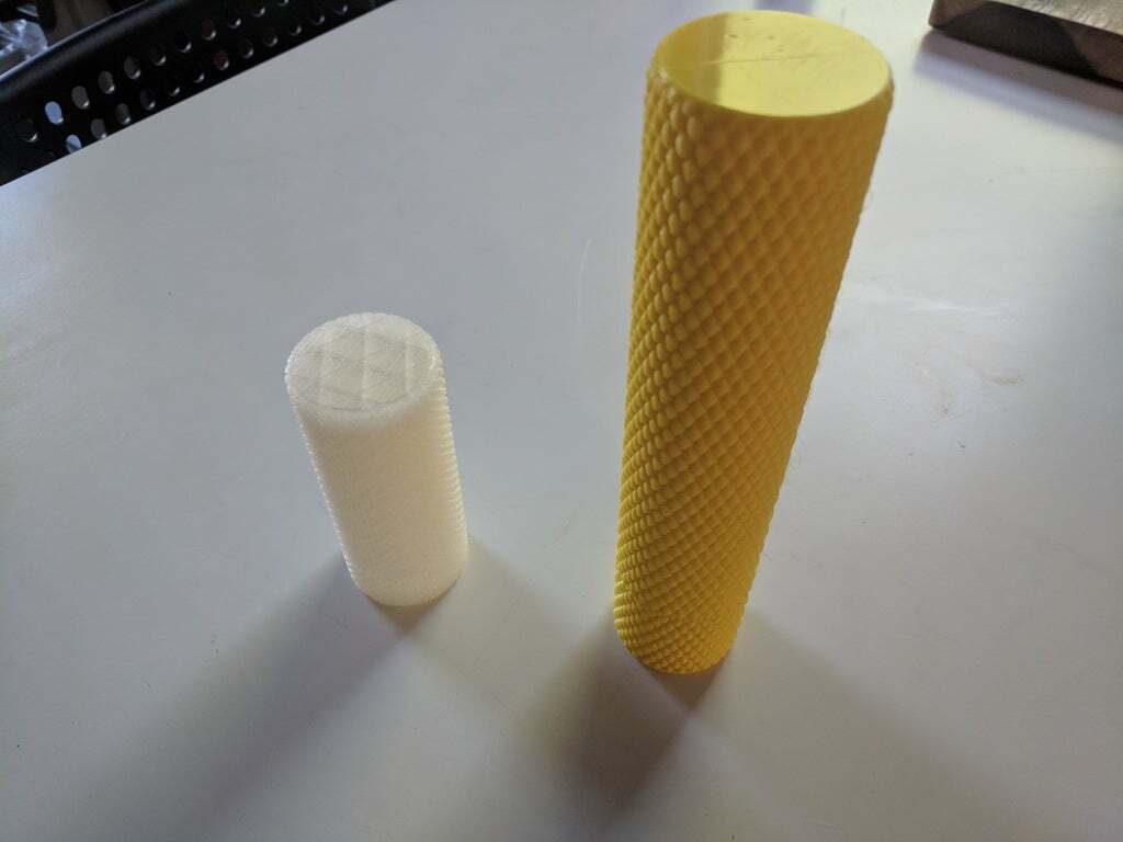 Free STL file Double Length Knurled Twist Container・3D print design to ...