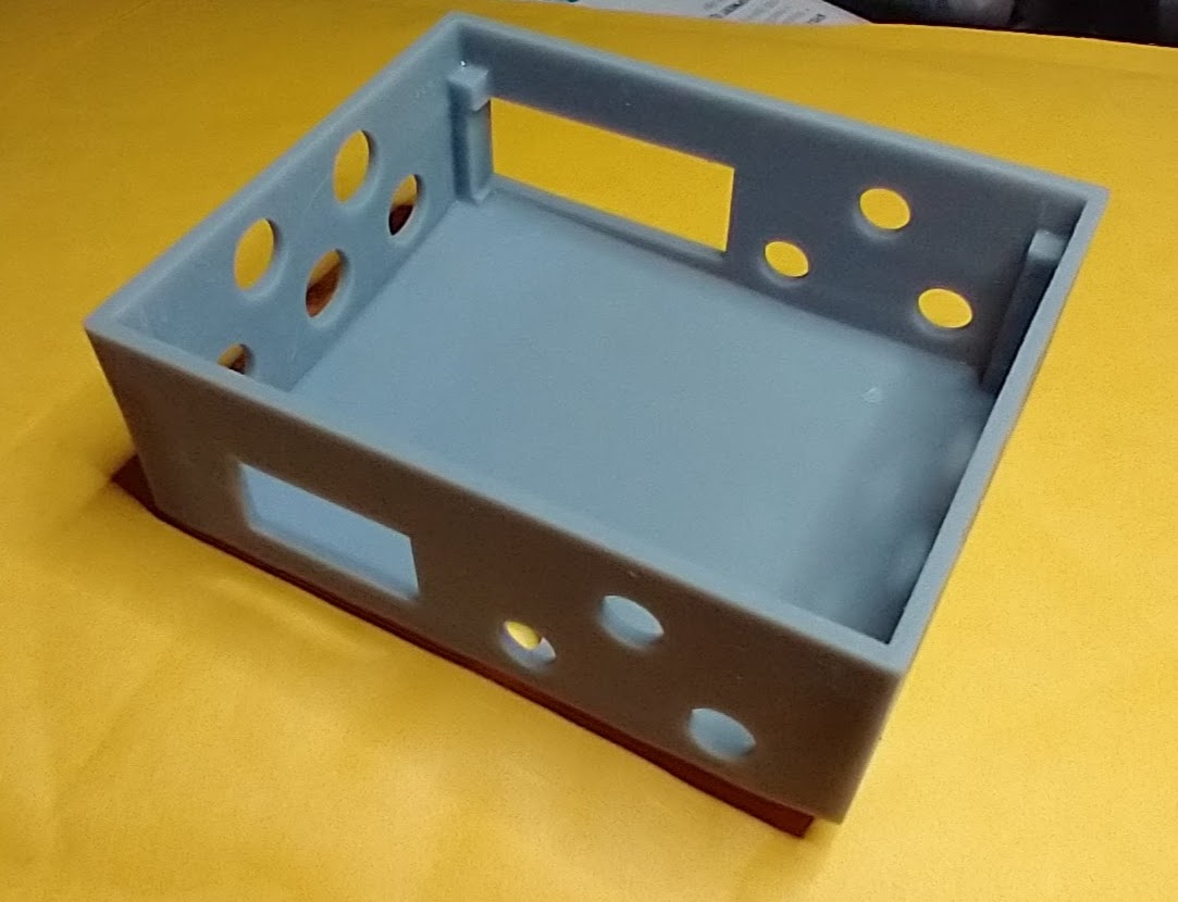 Free STL file Box for Adafruit Featherwing 2.4" touchscreen display 📦 ...