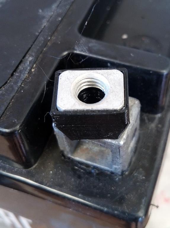 archivo-3d-gratis-suplemento-bateria-moto-plan-de-impresi-n-en-3d-para