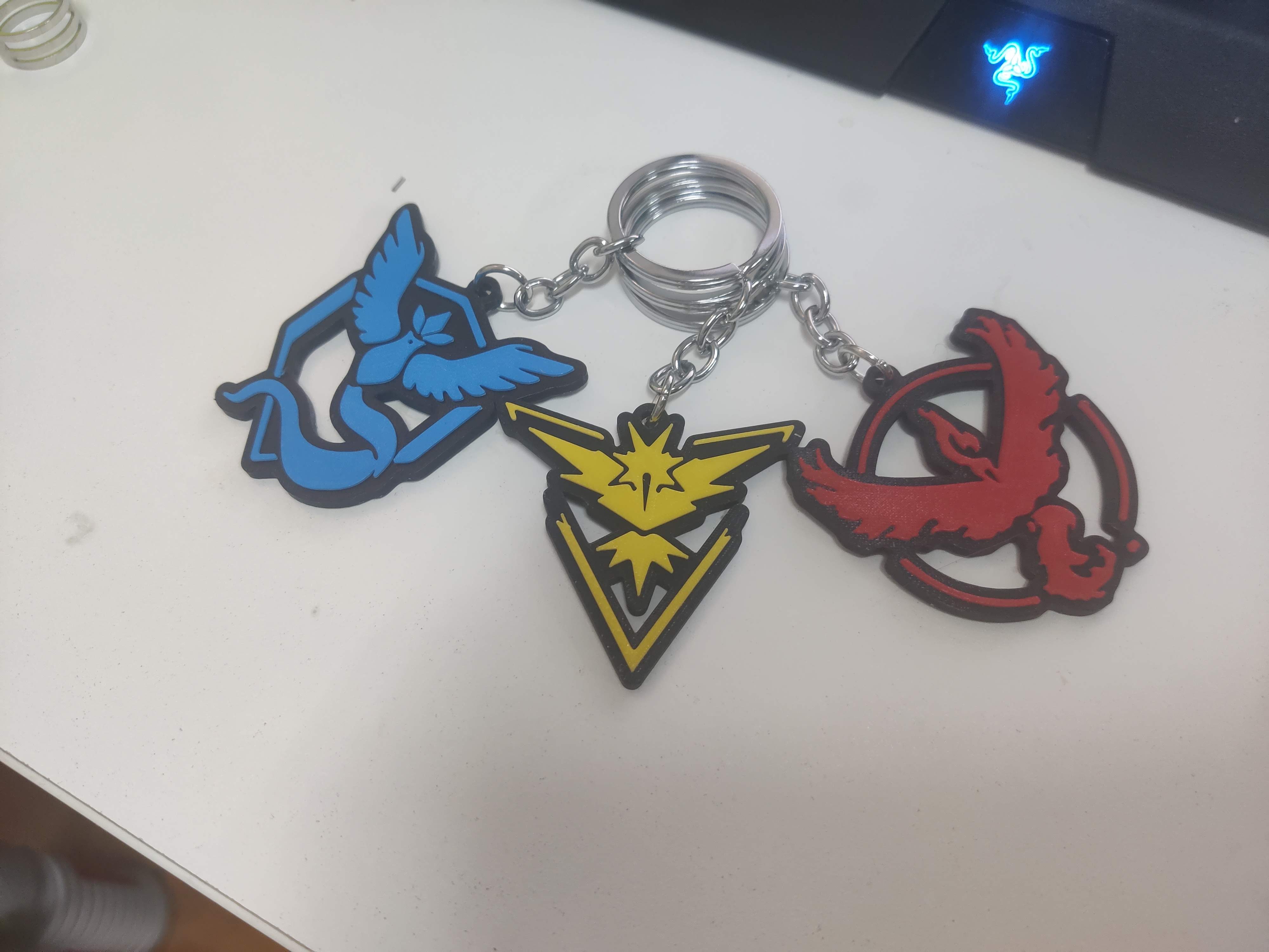 STL file Moltres legendary Pokémon keychain・3D printing idea to