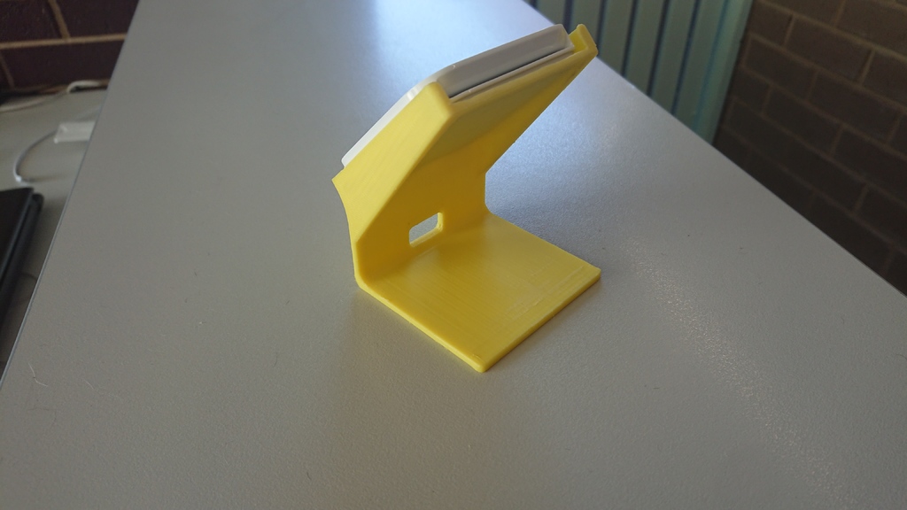 Free 3D file Square Reader Holder 🟪・3D printable object to download・Cults