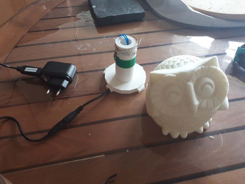 Free STL file Base pour Ledă»3D printable model to downloadă»Cults