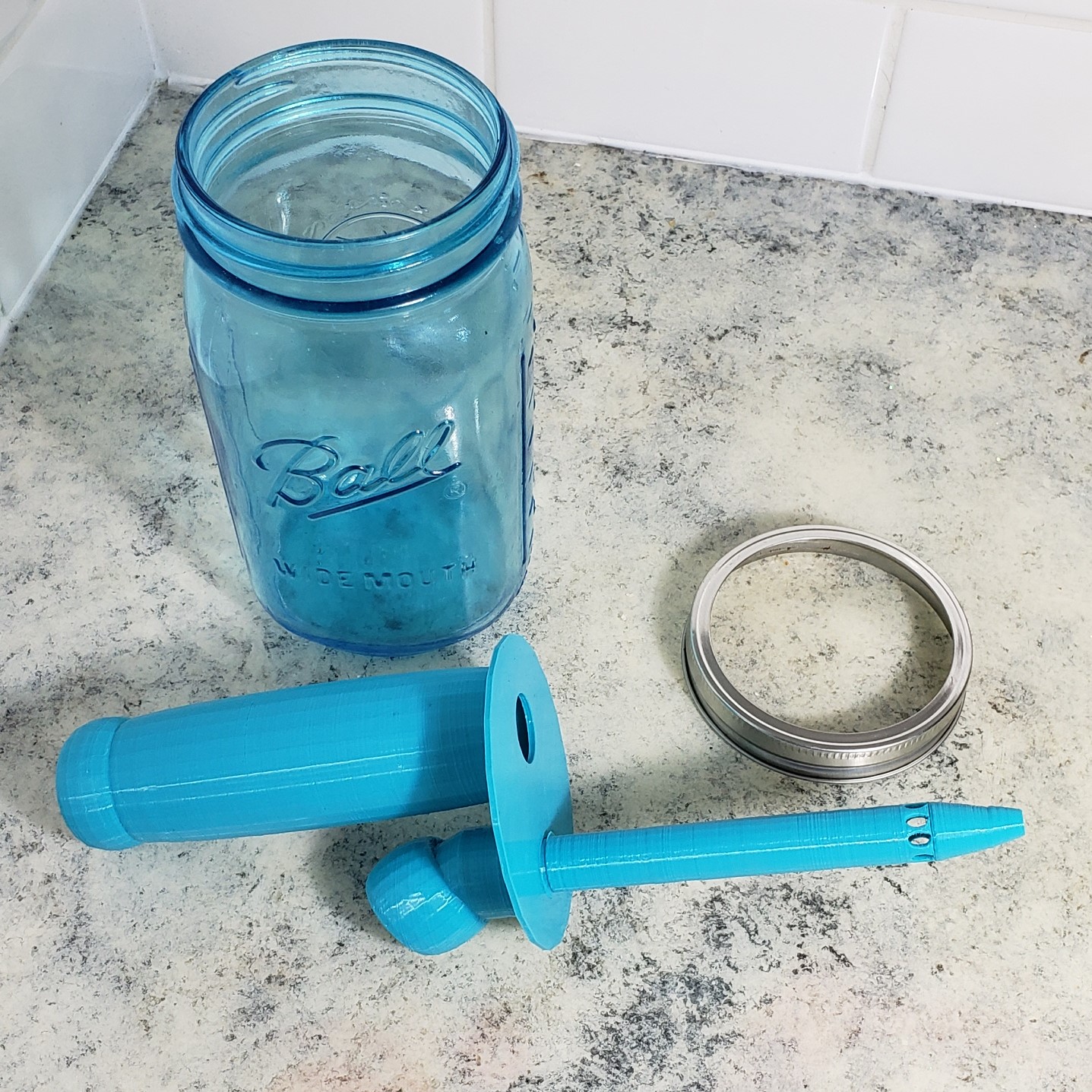 STL file Mason Jar Water Pipe Bong 🫙・Template to download and 3D print