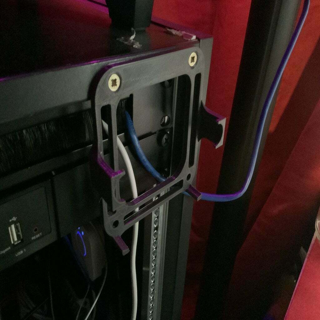 Free STL file Netgear 4G Routeur Stand・3D printing model to download・Cults