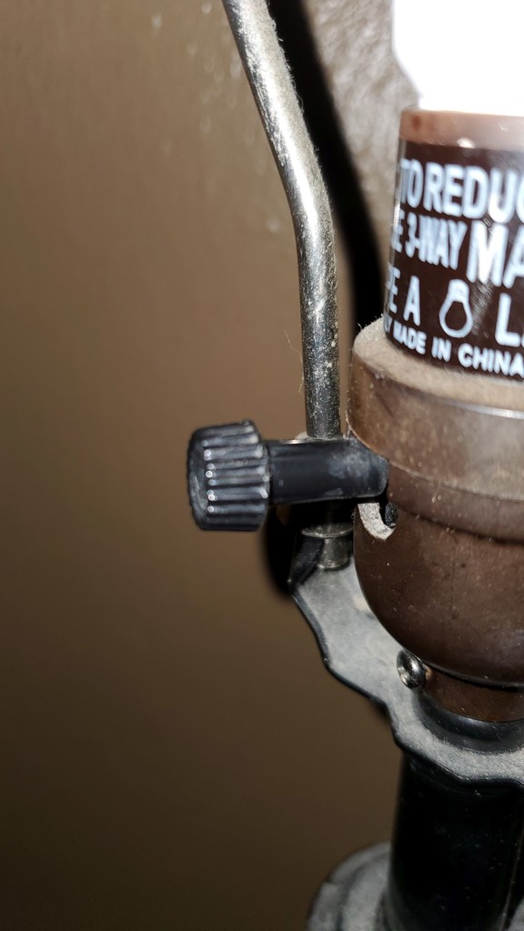 Free 3D file Lamp Knob expander Rotating light switch 🔦・3D printable