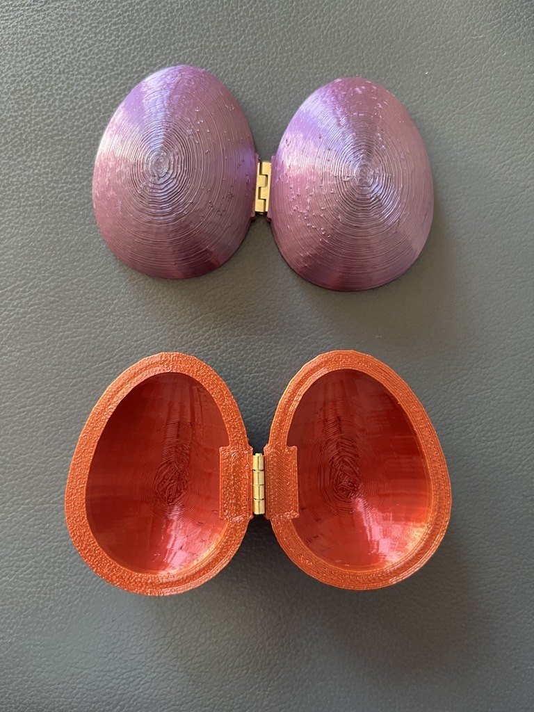 Free STL file Trinket Box with Hinges, Walnut and Egg 📦・3D printer