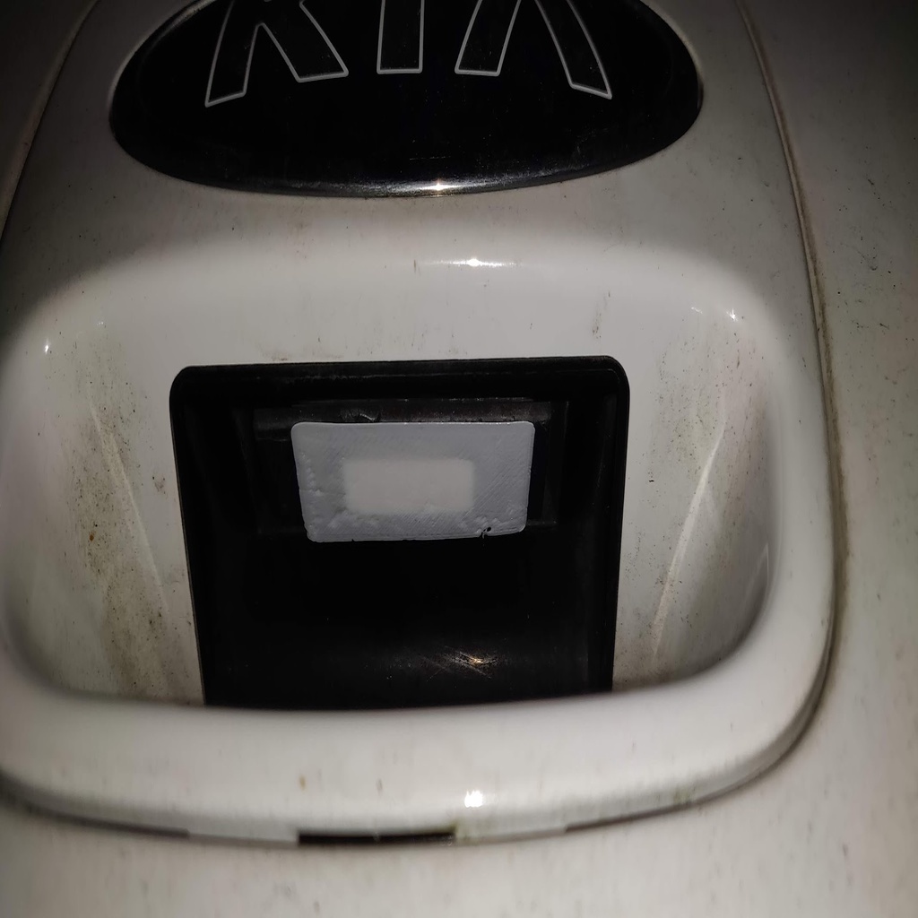 Archivo 3D gratis Kia Rio Tapa del interruptor de apertura del maletero