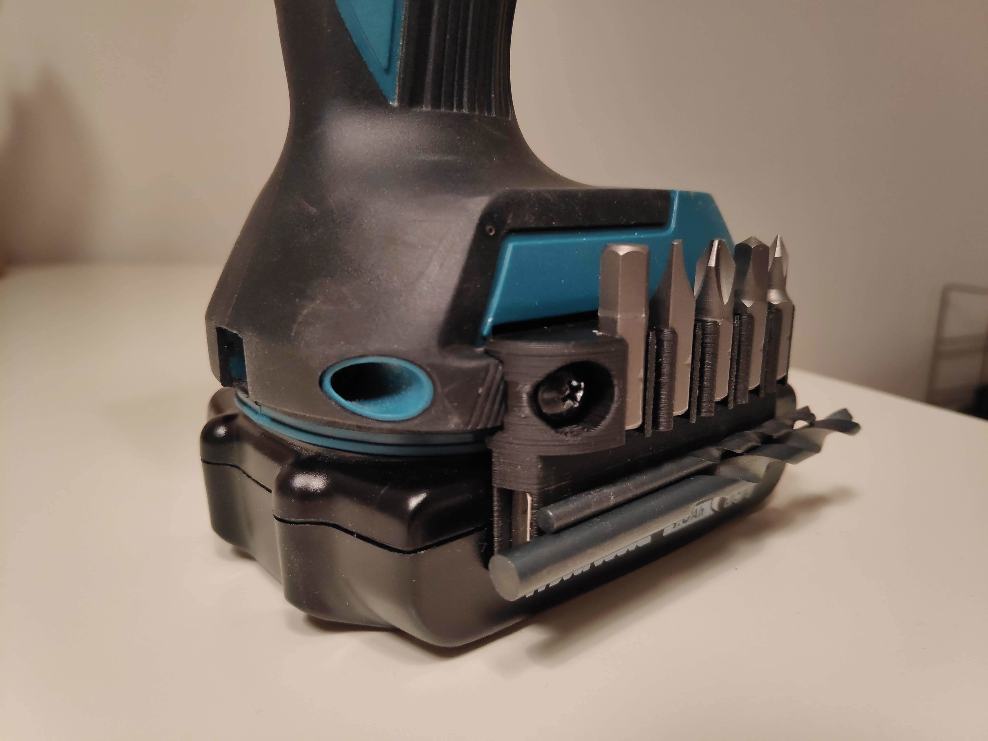Free STL file Makita 18v BL Bitholder・3D printable model to download・Cults