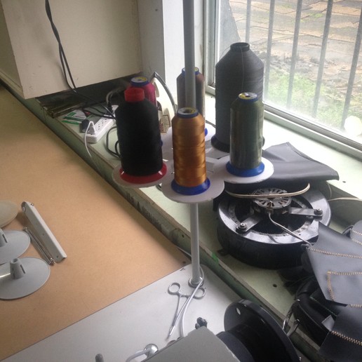 Download free 3D printer templates Thread spool holder ・ Cults