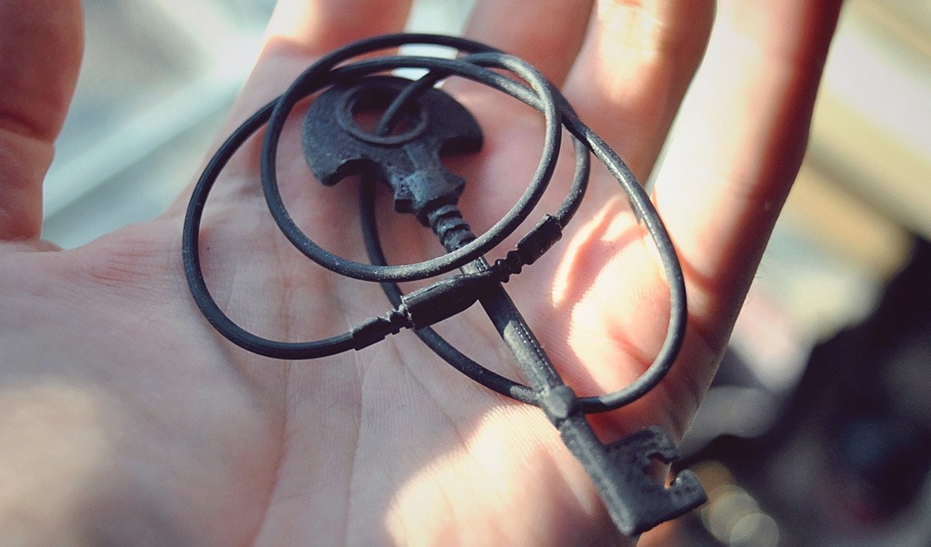 Free STL file Necklace - Skeleton Key・3D printable model to download・Cults