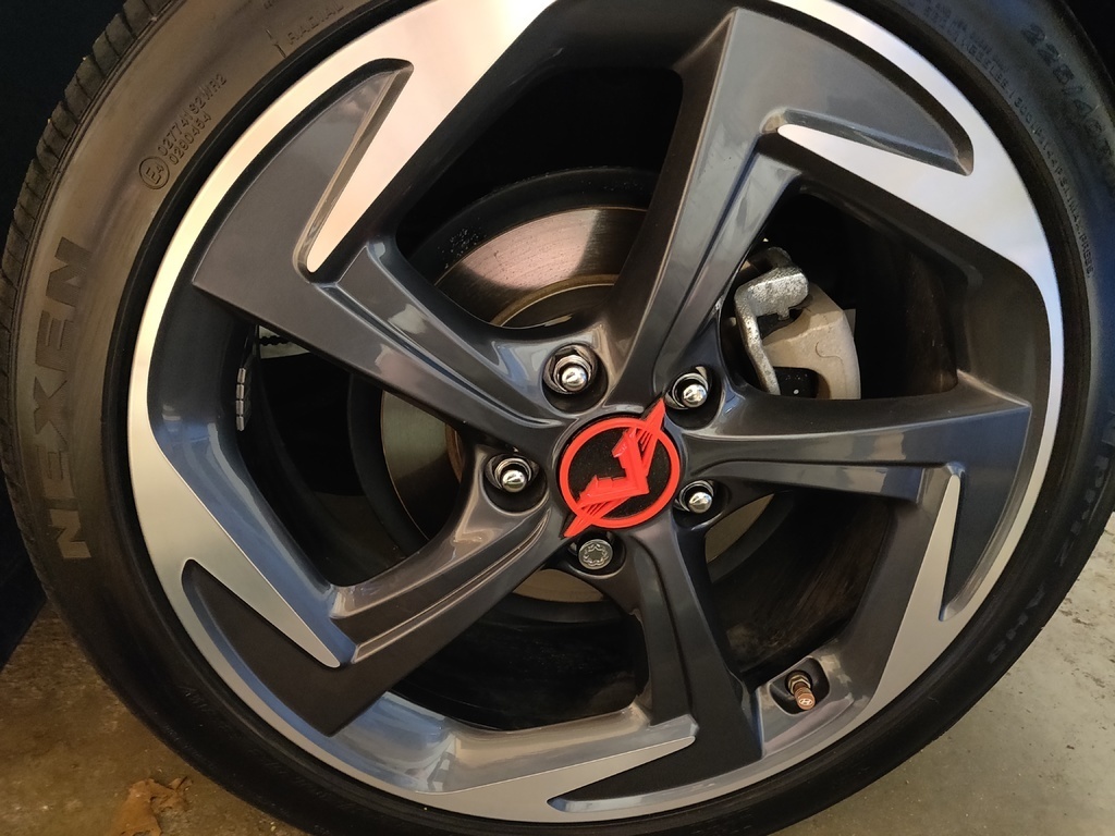 Free 3D file Veloster Gen 2 Center Cap for Turbo style Wheel・3D