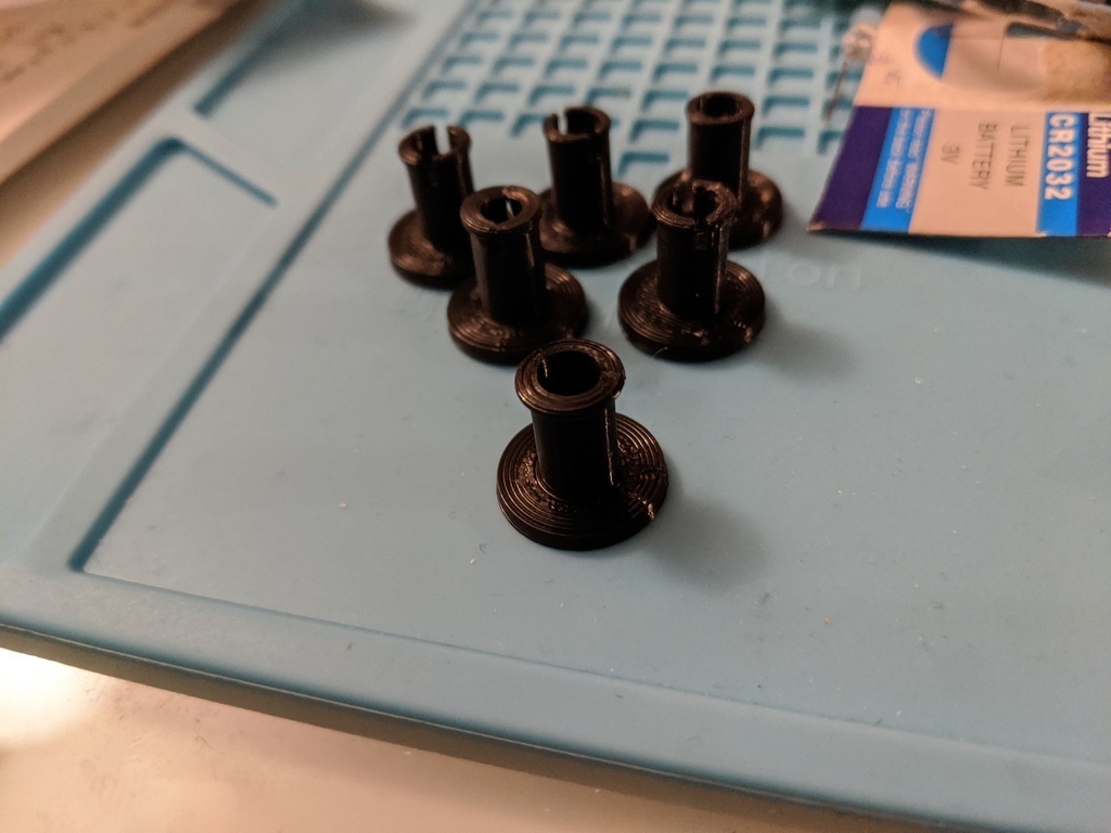 Free 3D file Maytag MDB4949SDH1 Dishwasher dish tray roller pin・Design