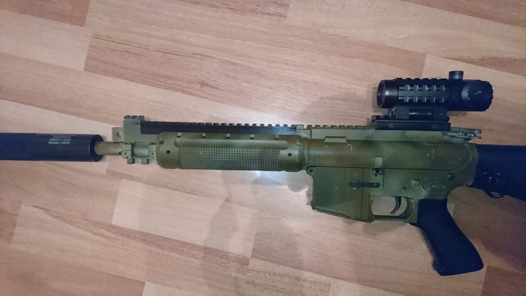 Free 3D file New take on lr300 top rail・Object to download and to 3D