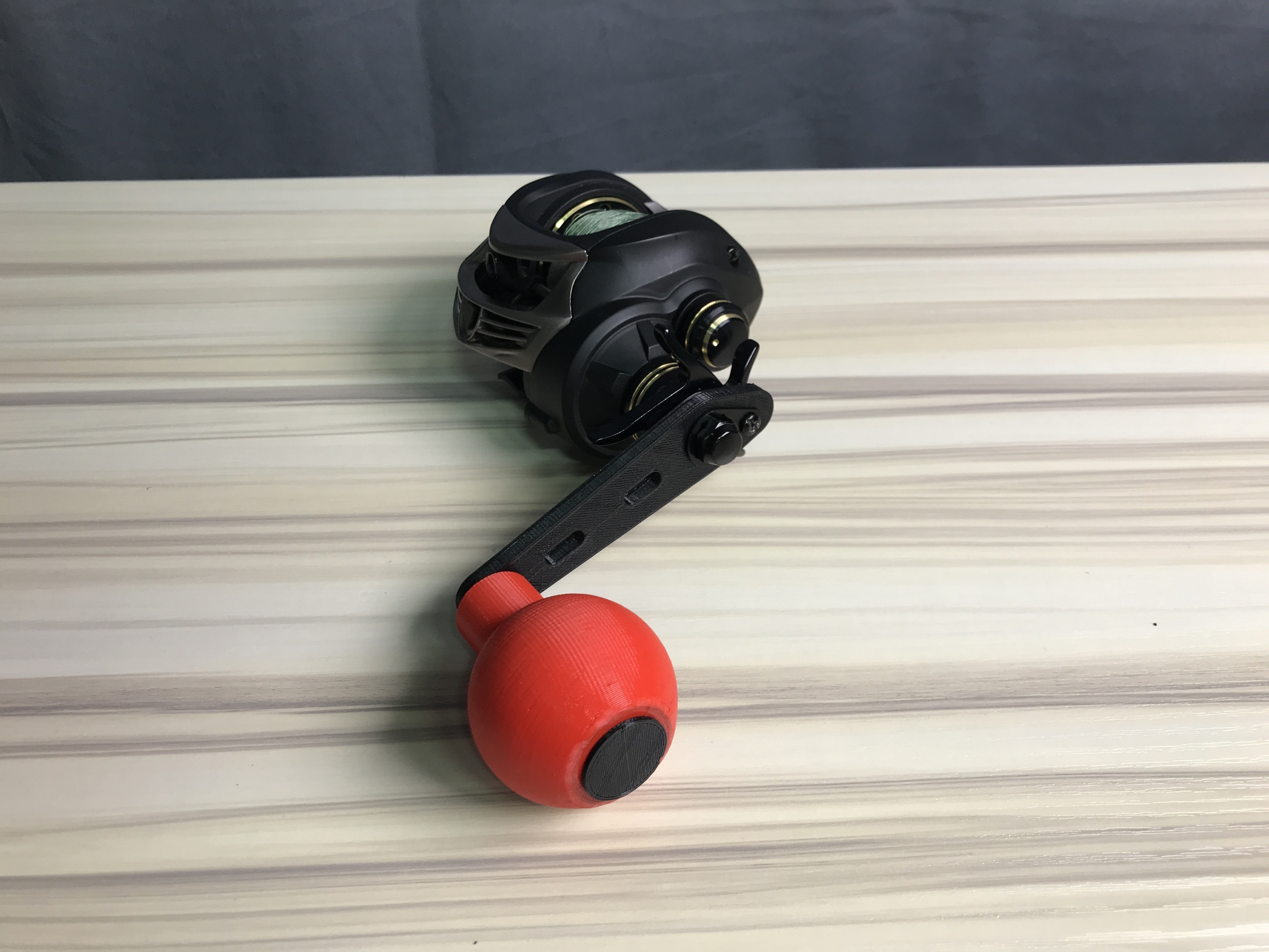 STL file Bait casting reel power handle・Model to download and 3D