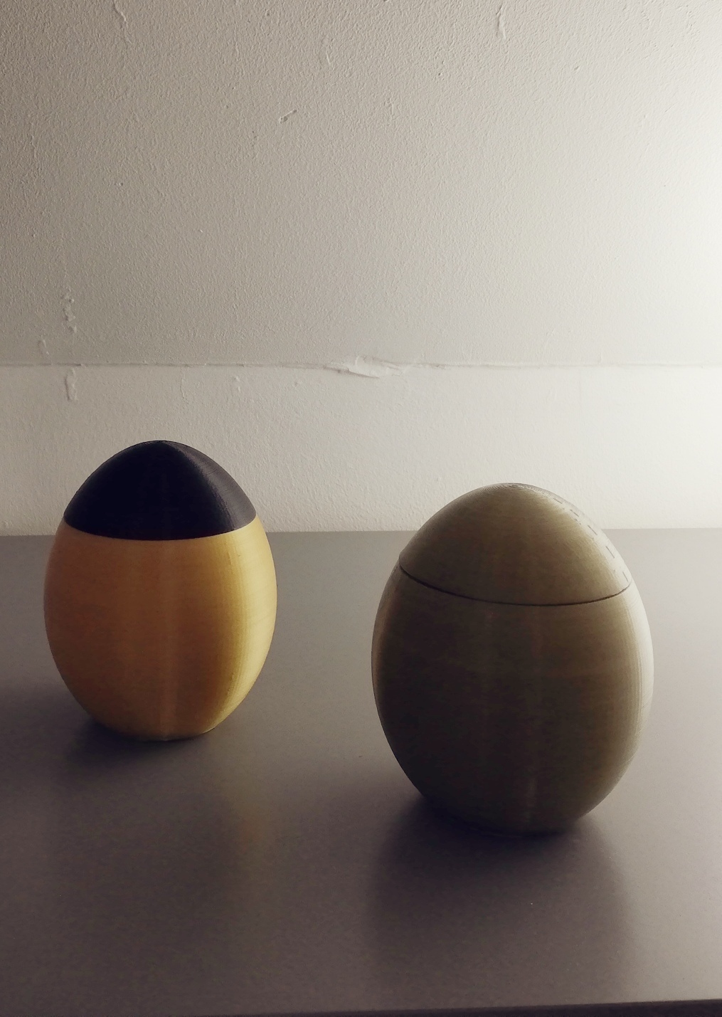 Free STL file A hollow egg to hide a surprise!・3D printable model to ...