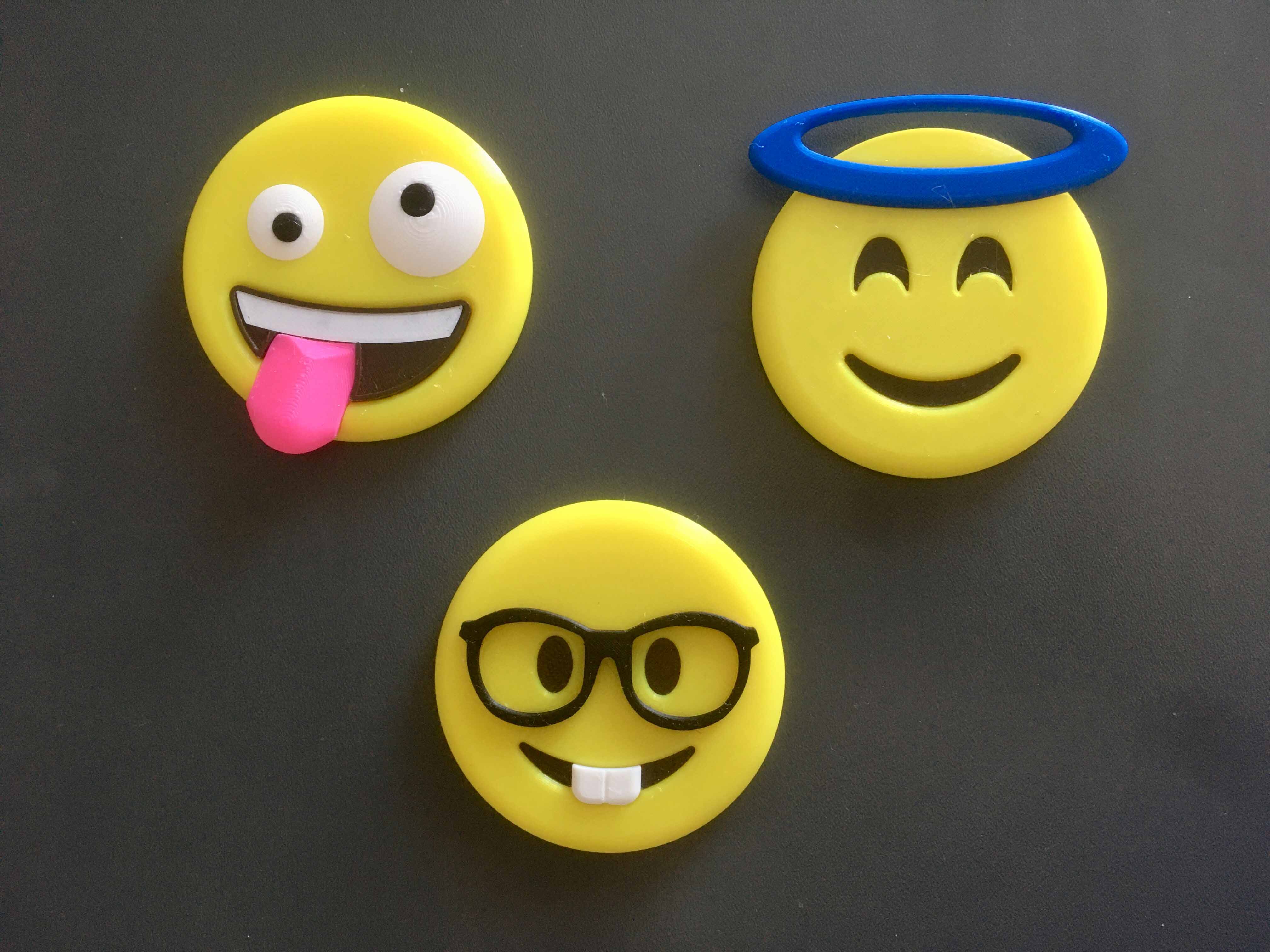 Emoticons for fridge magnets and key chains