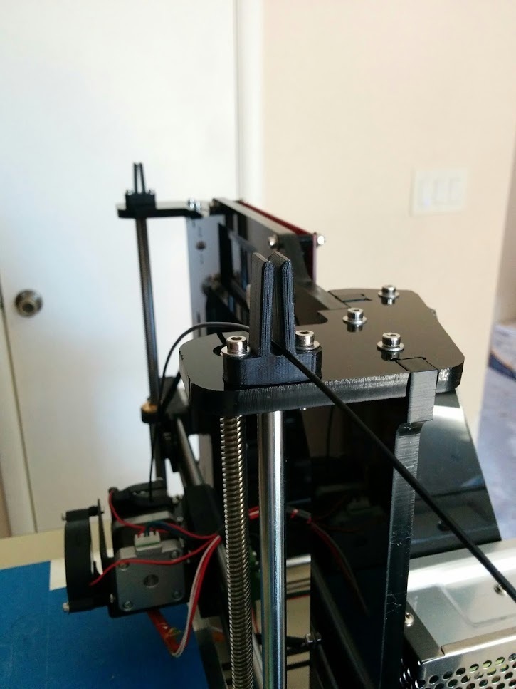 Free 3D file Prusa I3 / migbot filament guide・3D printable object to ...