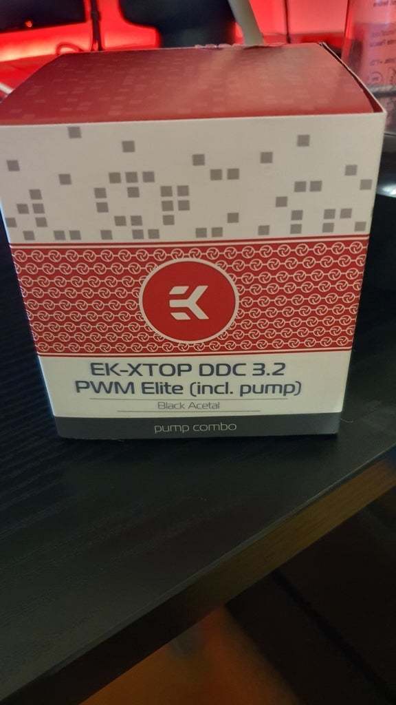 Free STL file Watercooling Pump Mount for 120 mm fan・3D printing