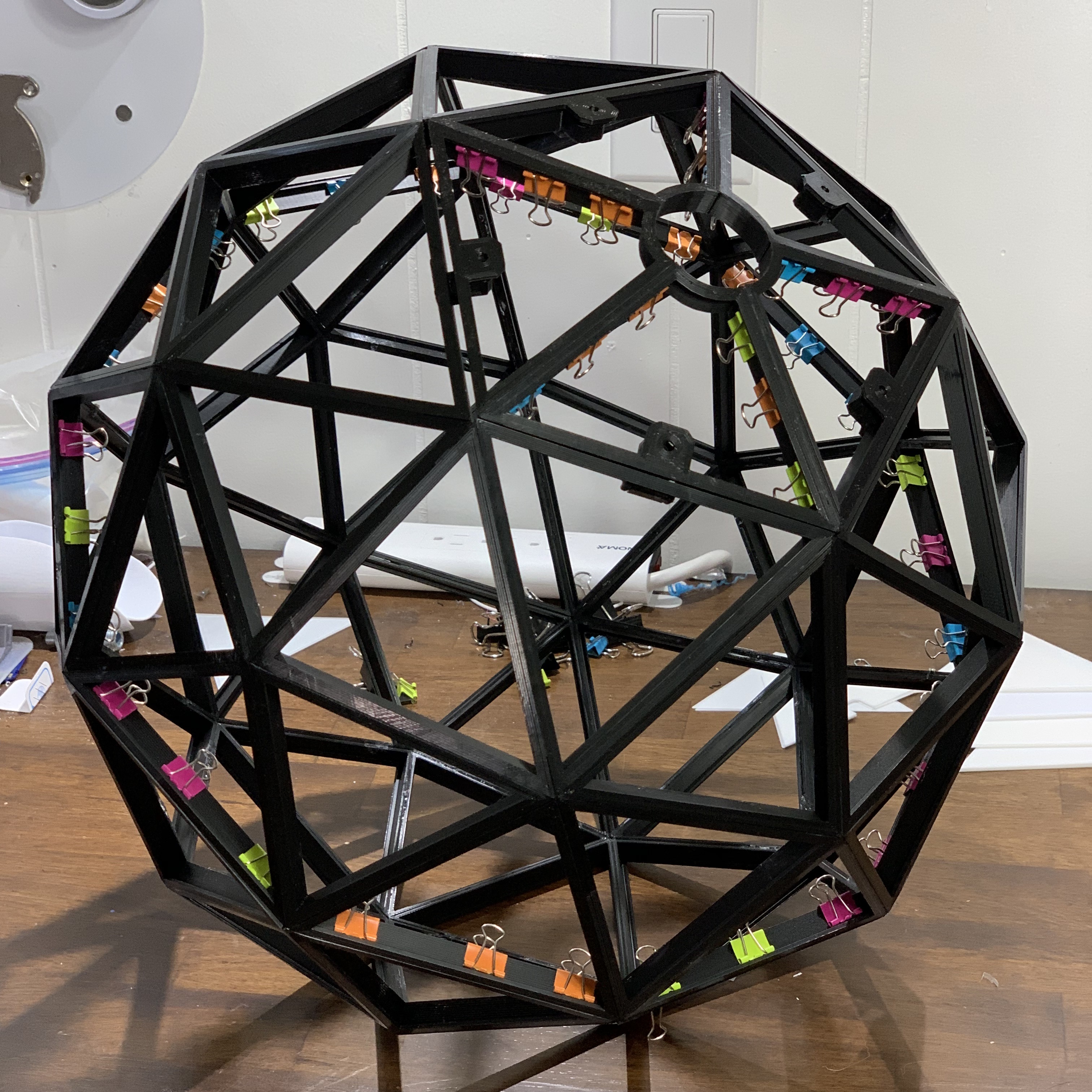 Файл STL GeoSphere Lamp 🔦・Шаблон для 3D-печати для загрузки・Cults