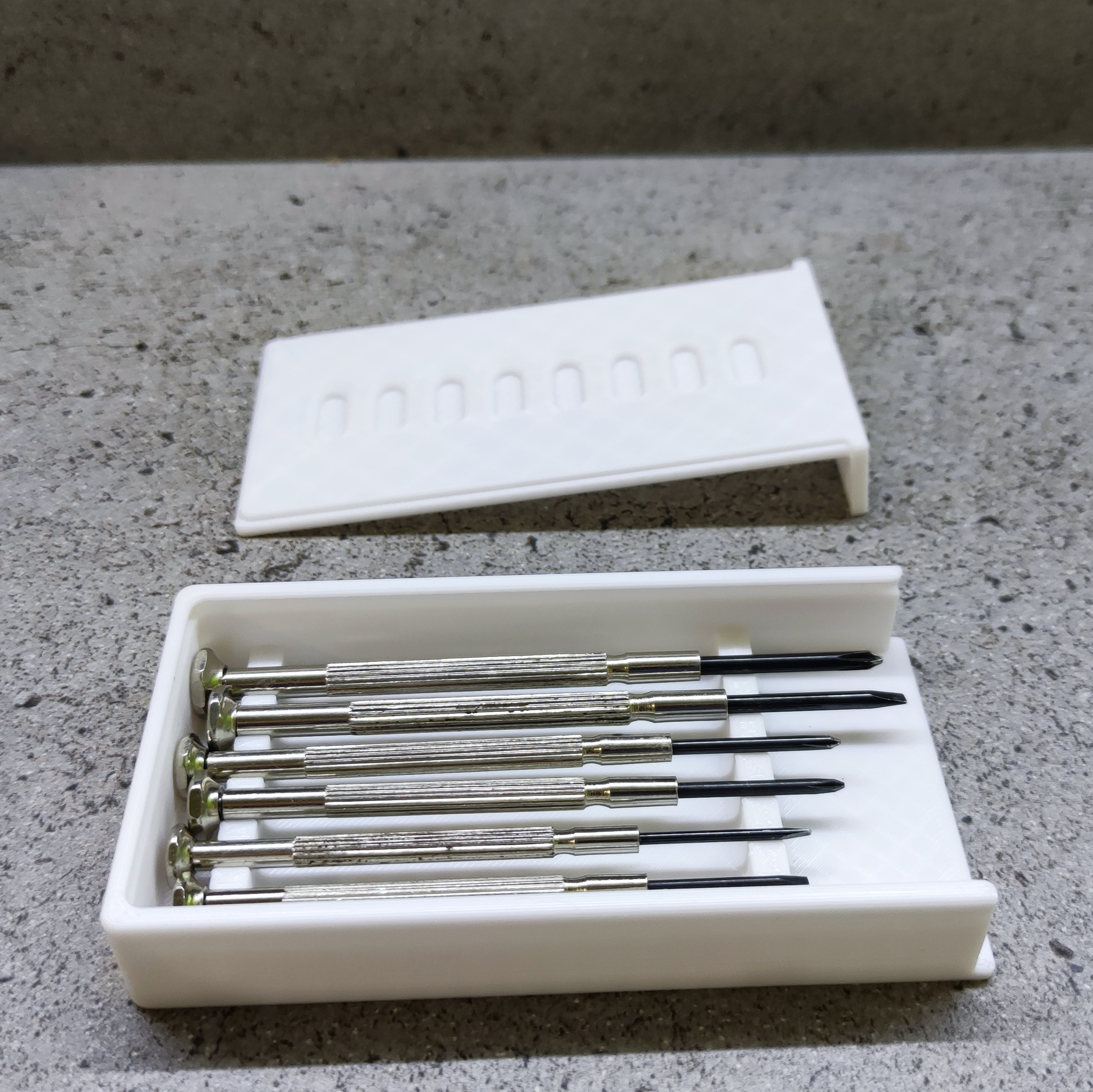 STL file Screwdriver box・3D printing idea to download・Cults