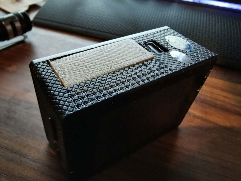 Free STL file Apeman Action Camera Battery Cover・Model to download and