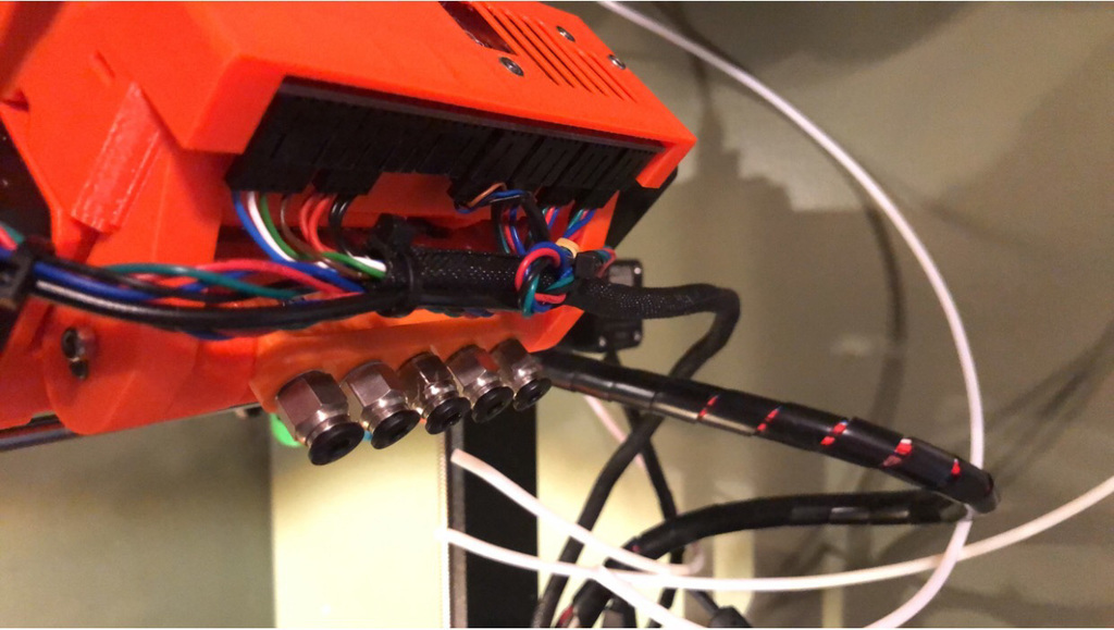 Free 3D file Prusa MMU2 PTFE Holder M10 Passthrough Adapter・3D printer