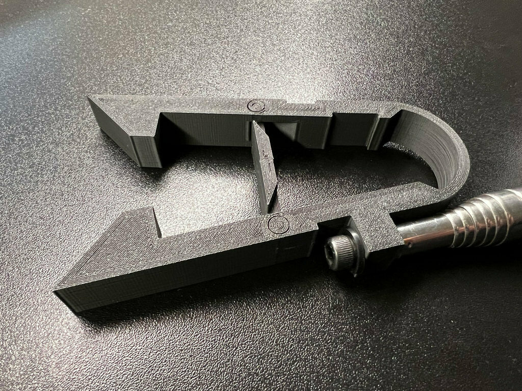 Free 3D file Disc golf disc grabber retriever tool with pole mount 🏌️