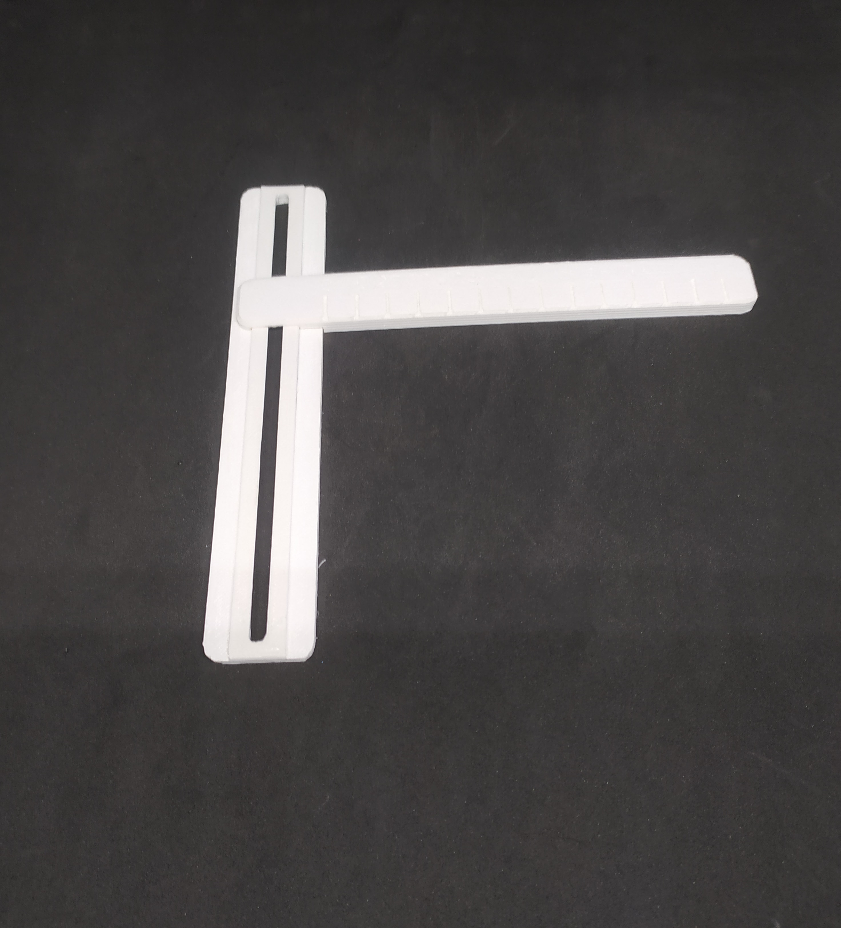 STL file Right angle ruler・3D print object to download・Cults