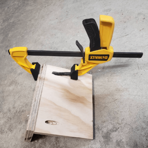 Download STL file 3D printed pocket hole clamp jaws for a Dewalt quick