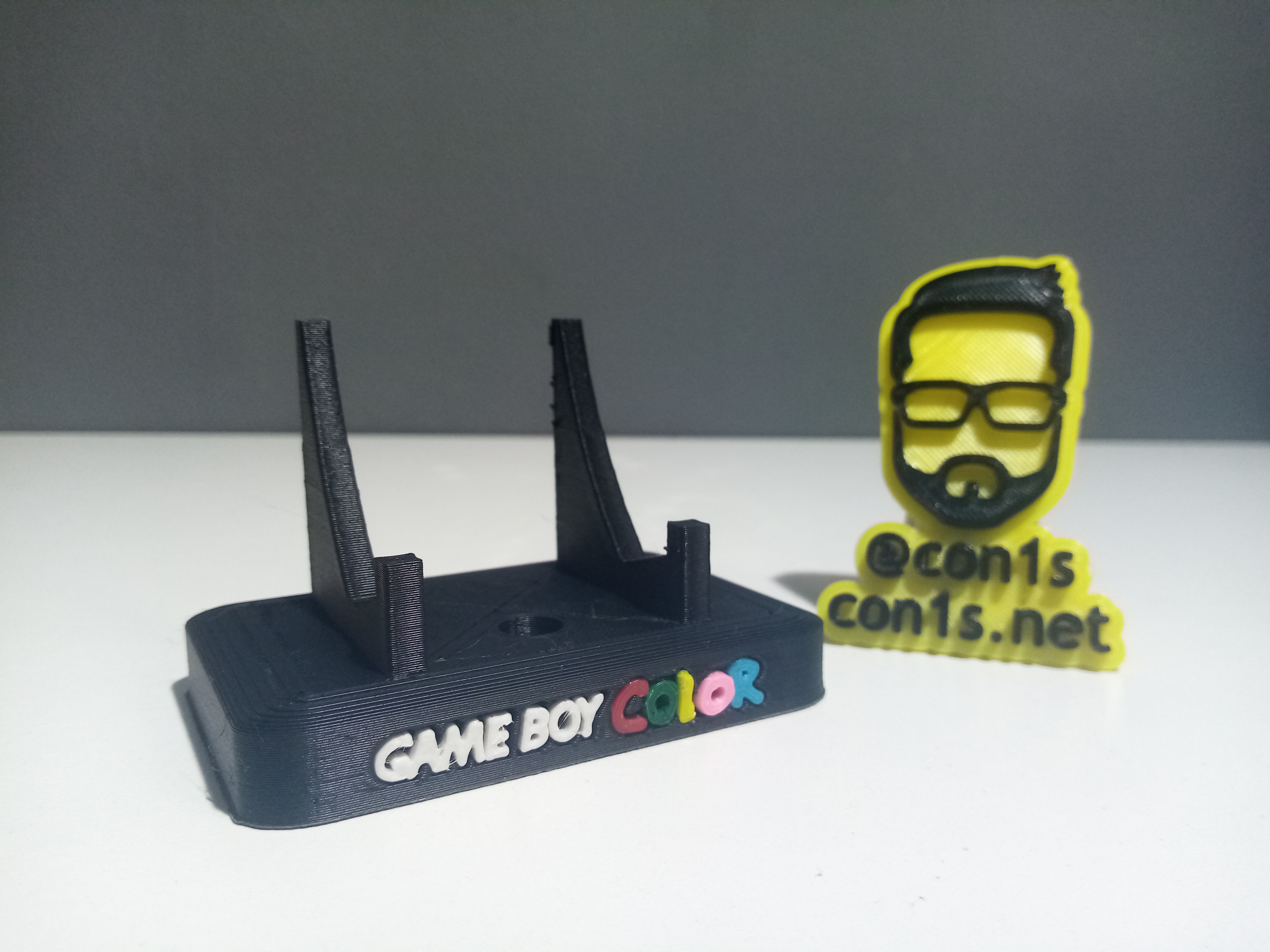 STL file GameBoy Color Soporte・3D printable design to download・Cults