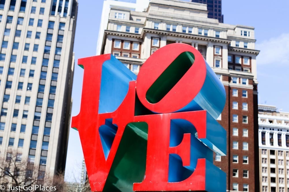 Free STL file Philadelphia LOVE Statue/Sculpture by Robert Indiana ️‍🔥