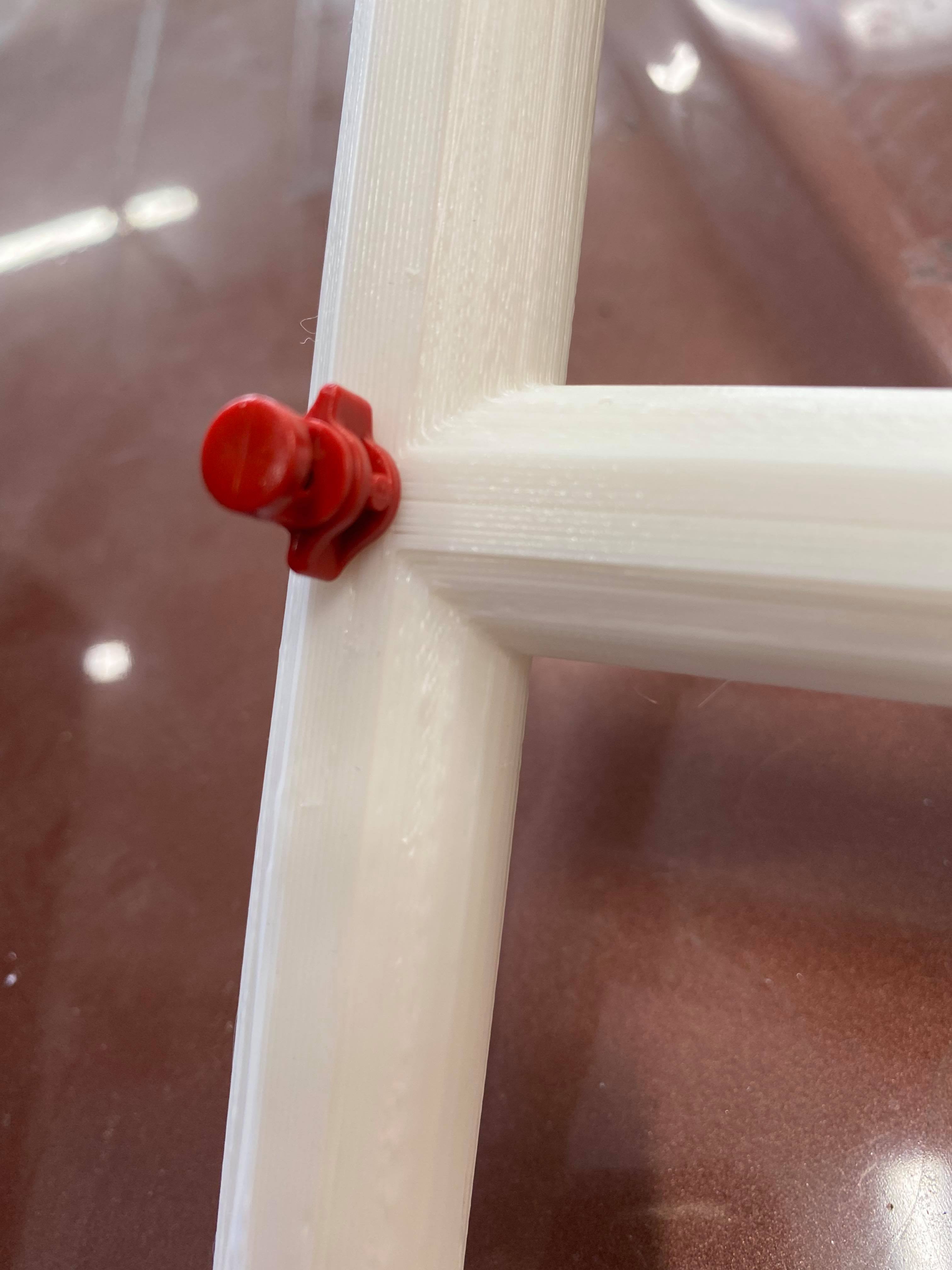 STL file Aeroponics Sprayer for Clones 5 Gallon Bucket 🪣・3D print model