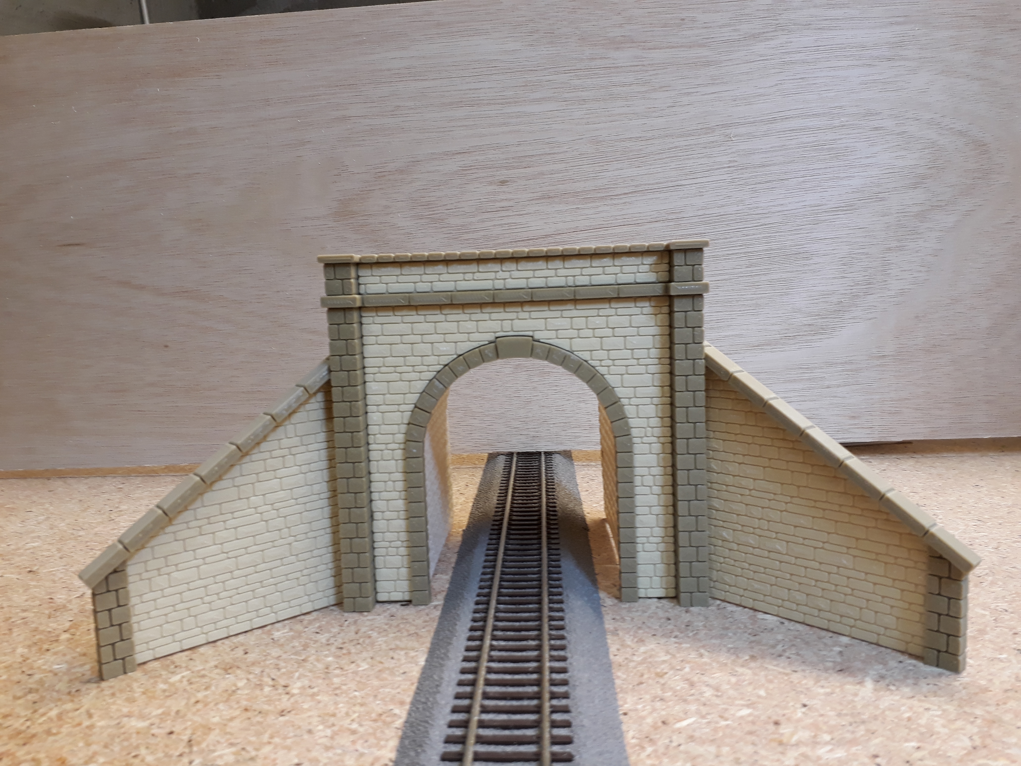 Free STL file Tunnel entrance HO・3D printing model to download・Cults