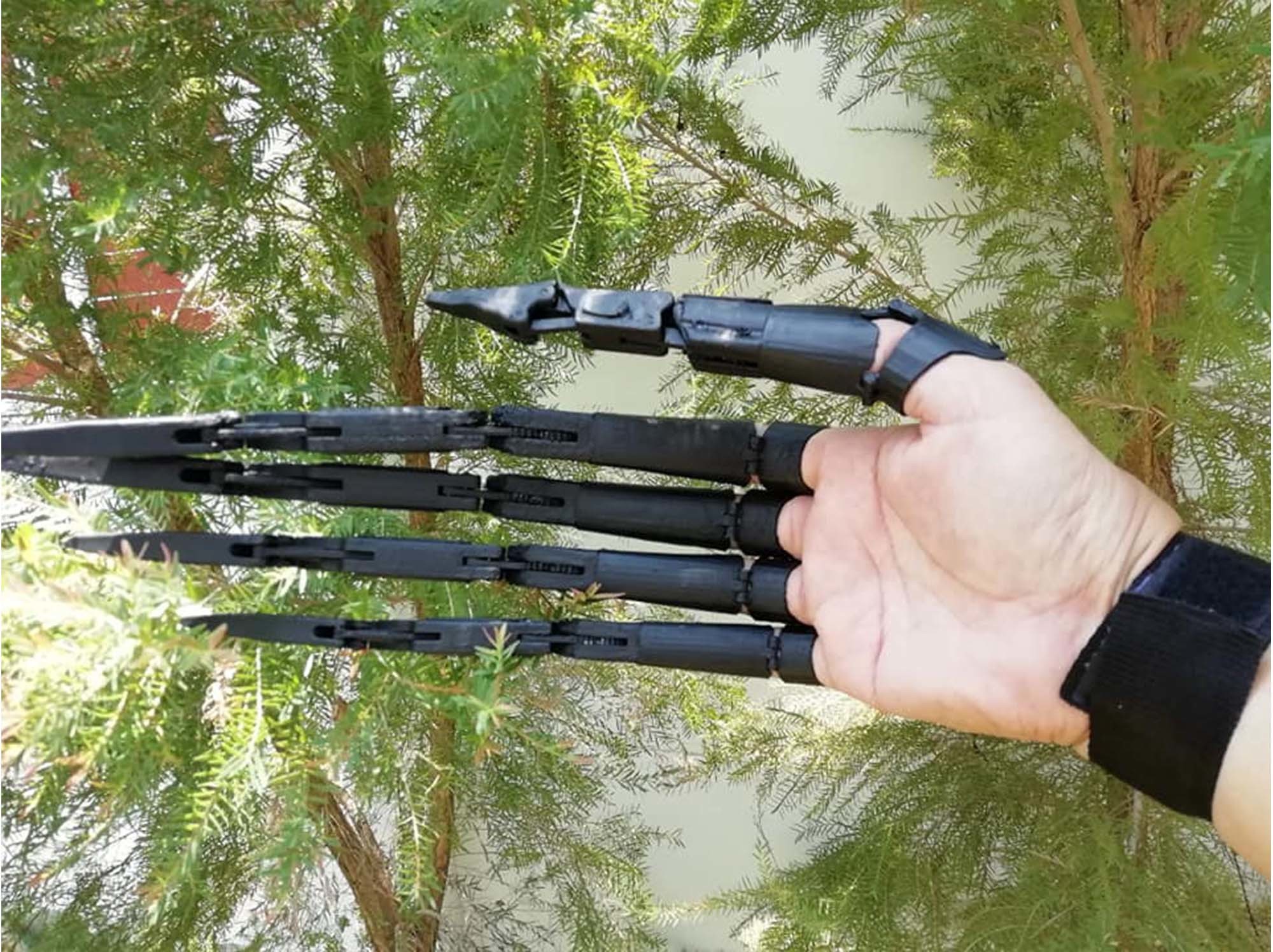 Free 3D file Mechanical Hand_Articulated Bone Fingers 🦴・3D printer