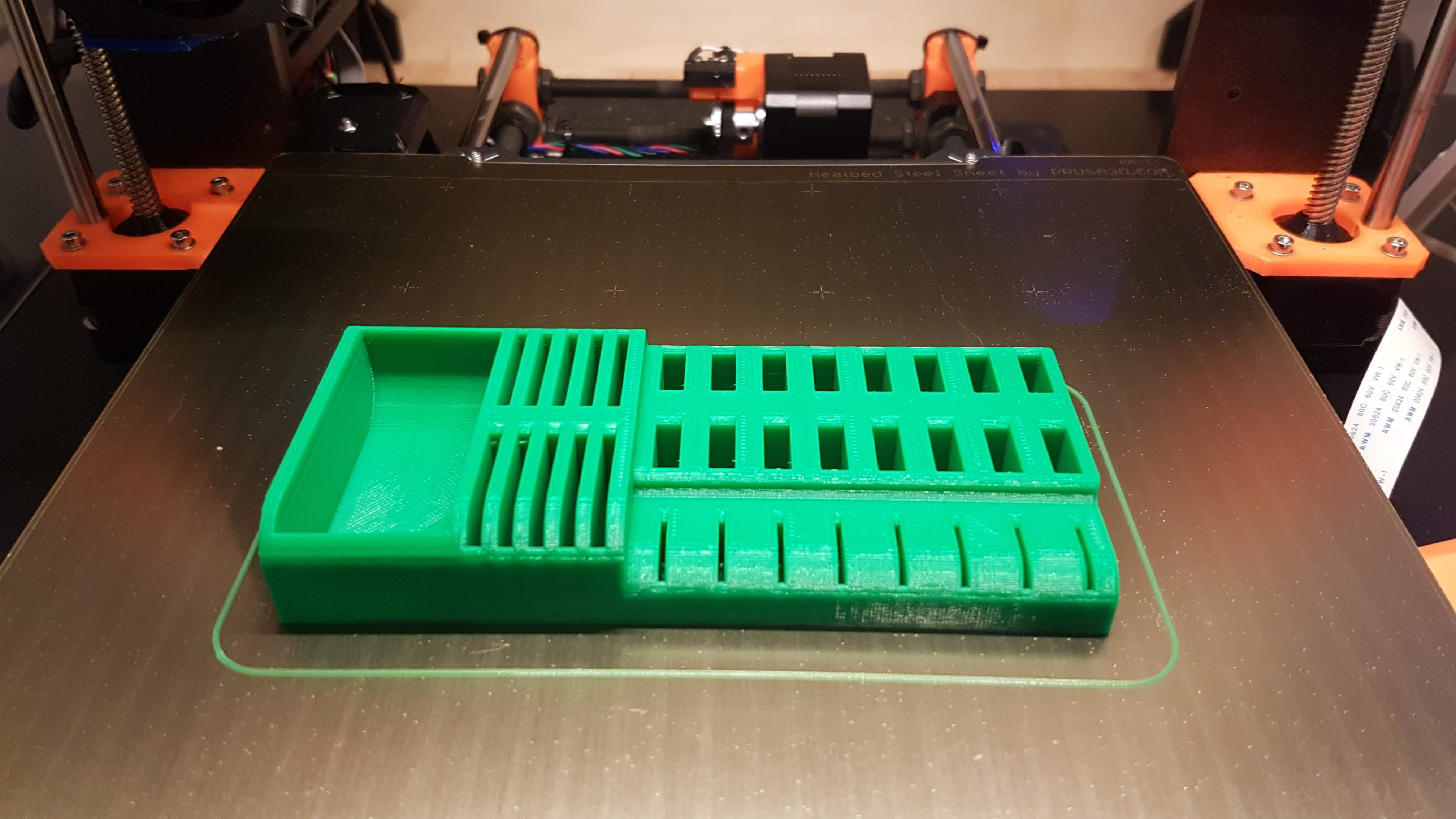 Free STL file USB and Memory card Holder Upgraded 💾・3D print design to