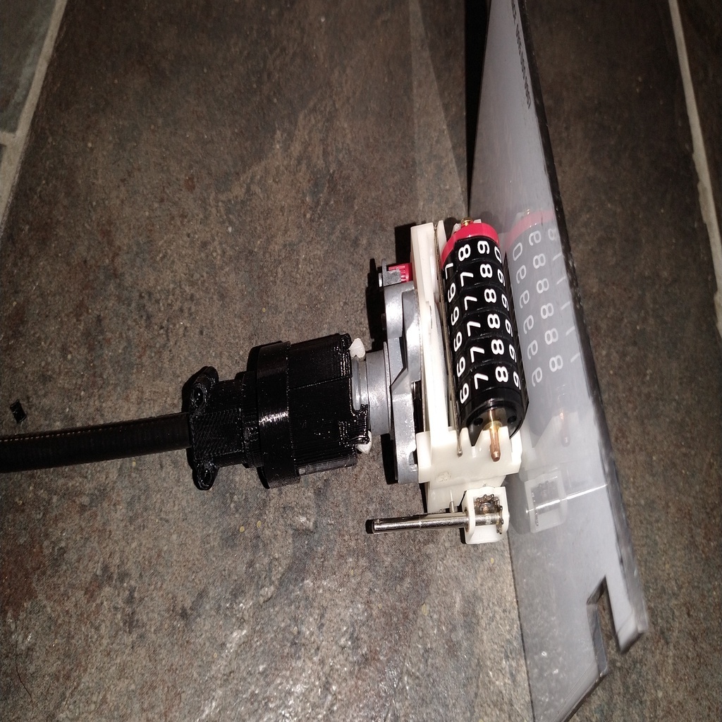 STL file Matra (Murena) broken speedo cable fix 🔌・3D printing idea to