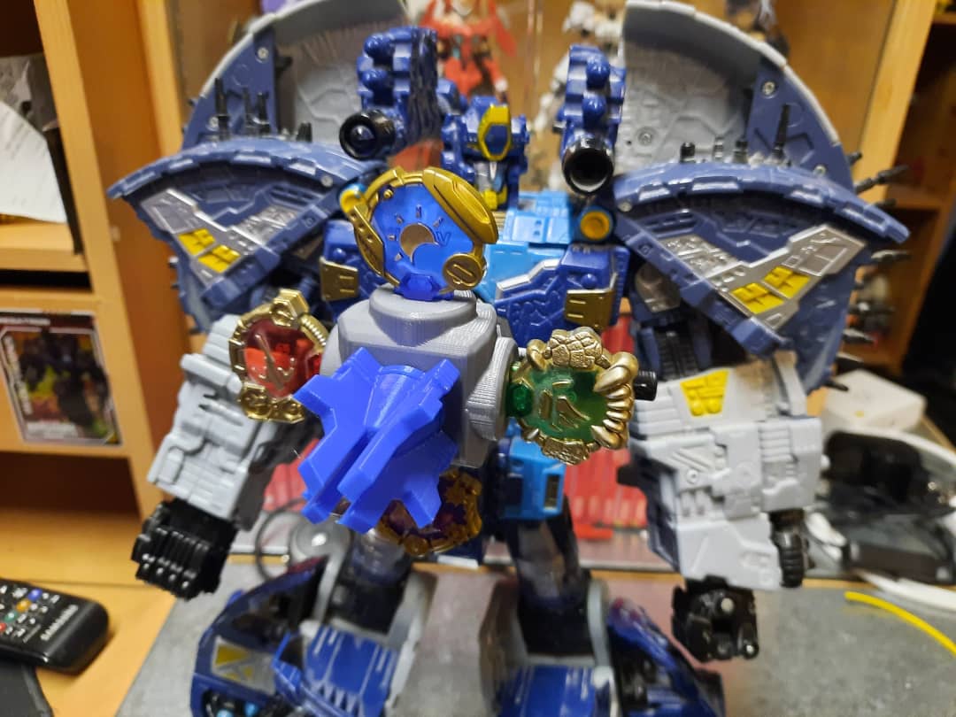 STL file Cybertron Omega Lock・3D printing design to download・Cults