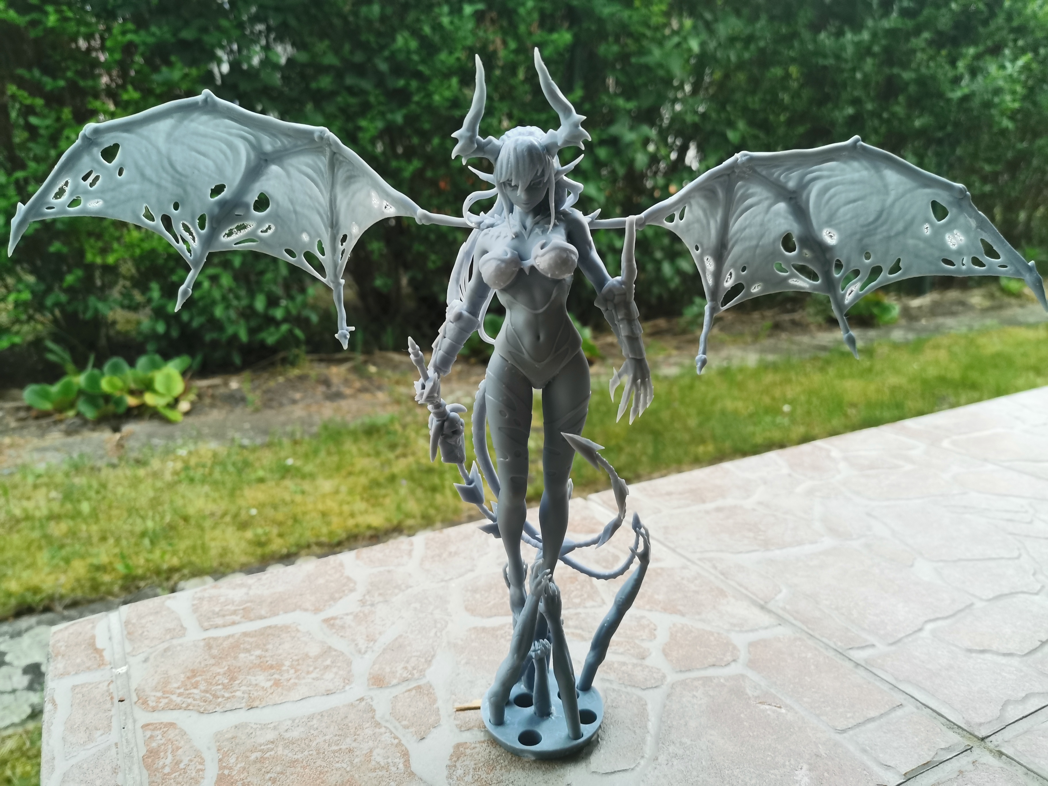 Fichier 3D Fille démoniaque・Modèle pour imprimante 3D à télécharger・Cults