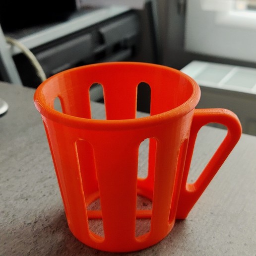3D printed Cup holder • made with Geeetech A10M ・ Cults