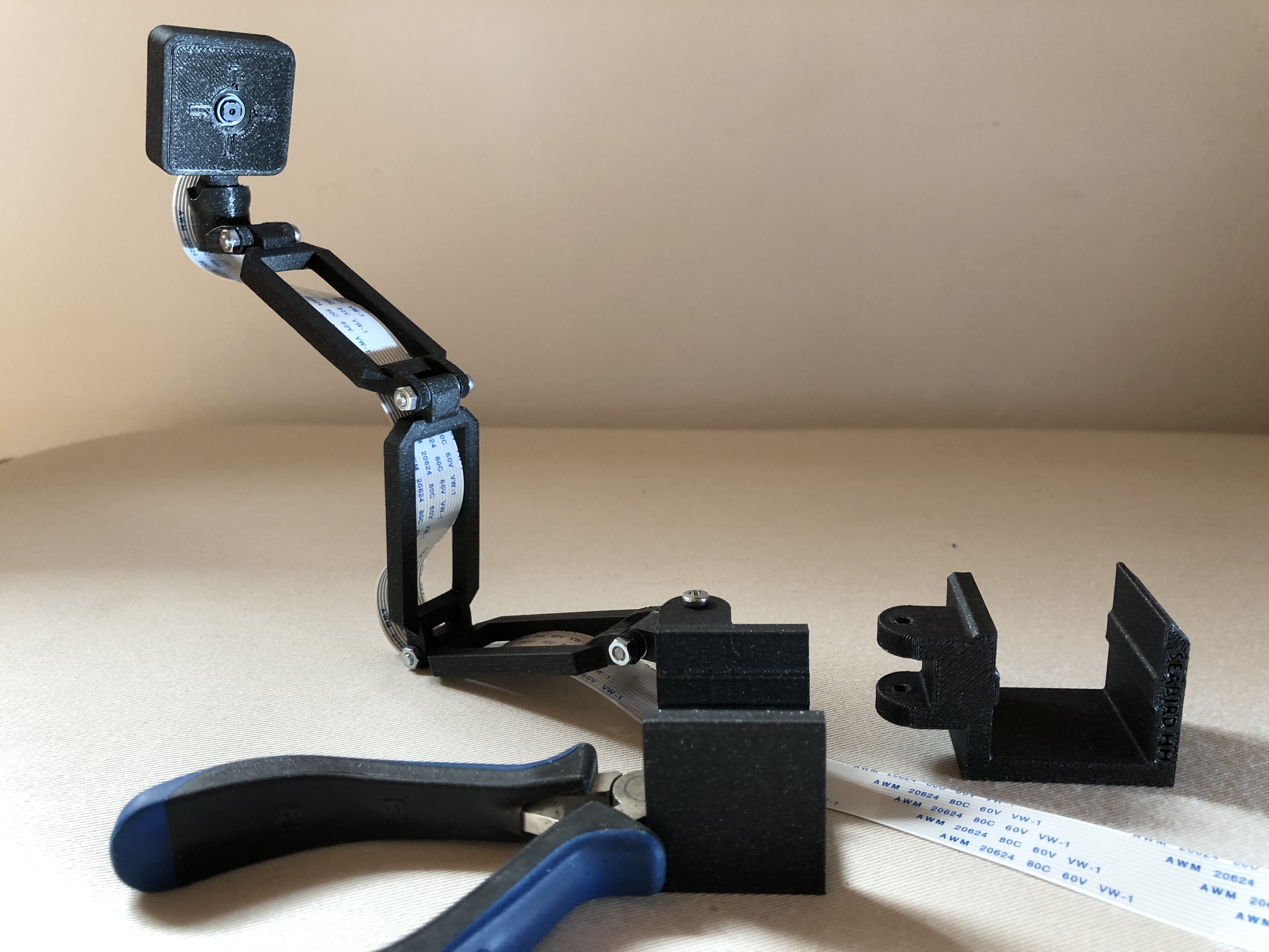 Free STL File Prusa Mini Raspberry Pi Camera Mount By Clip Fastening