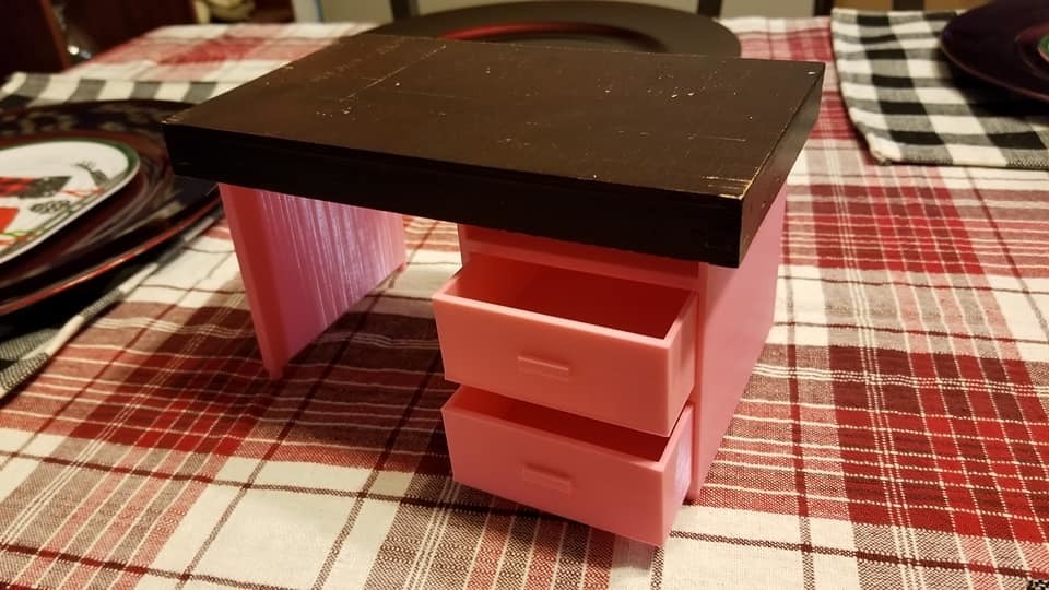 Free 3D file Doll Desk・3D printing design to download・Cults