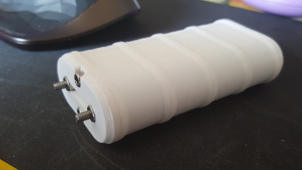 Free 3D file 18650 battery case 🔋・3D printable design to download・Cults